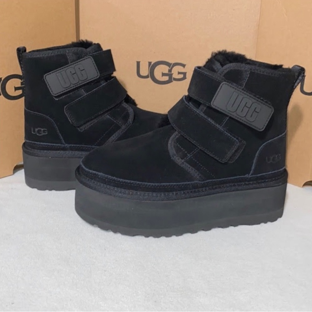 UGG NEUMEL PLATFORM